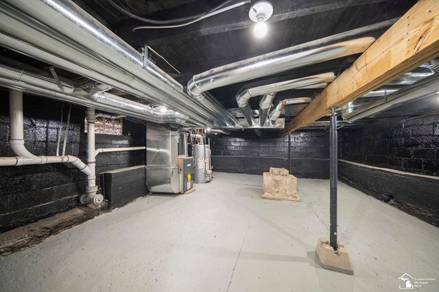 6465 N Adrian Highway, Tecumseh, MI 49286