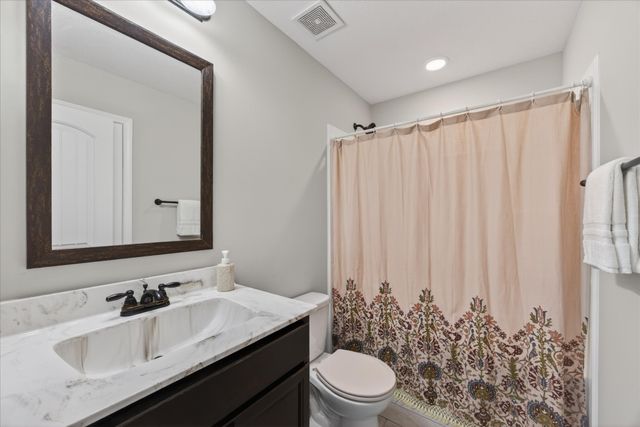 162 Sycamore Hill Dr, Clarksville, TN 37042