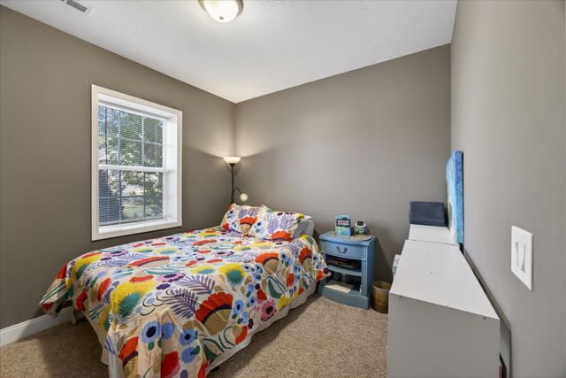 162 Sycamore Hill Dr, Clarksville, TN 37042