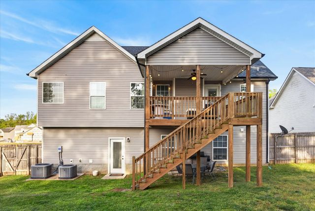 162 Sycamore Hill Dr, Clarksville, TN 37042