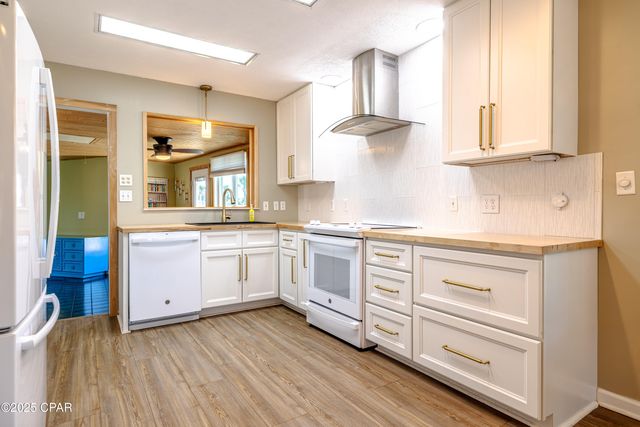 001 Dolphin Lane, Panama City Beach, FL 32408