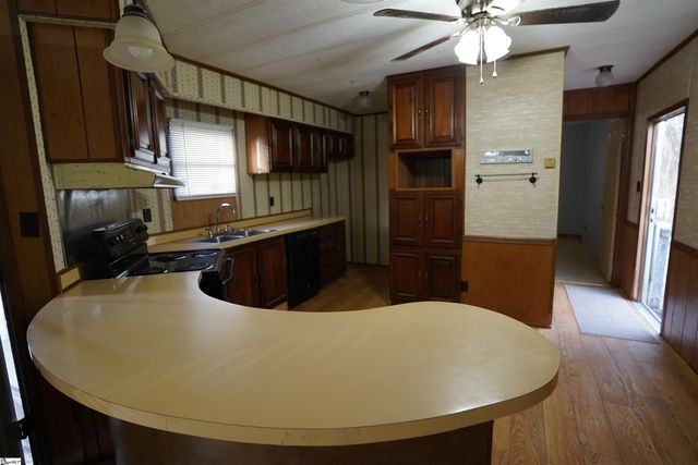 416 Bulls Road, Taylors, SC 29687