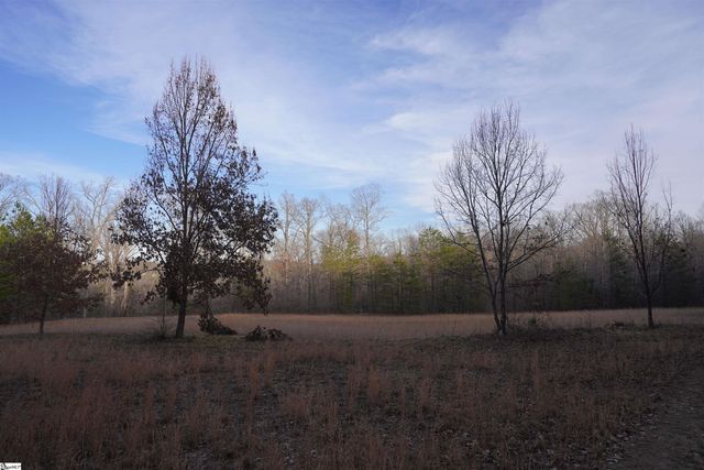 416 Bulls Road, Taylors, SC 29687