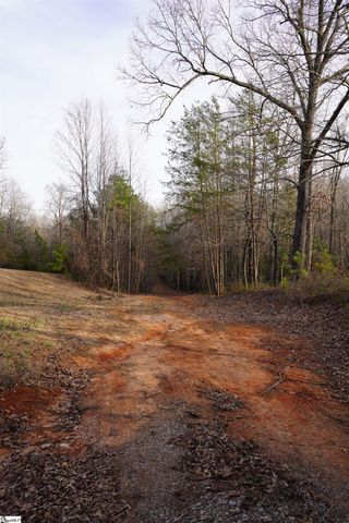 416 Bulls Road, Taylors, SC 29687