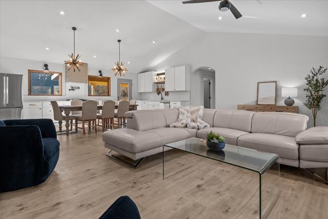 1609 Sycamore Landing Rd, Waverly, TN 37185