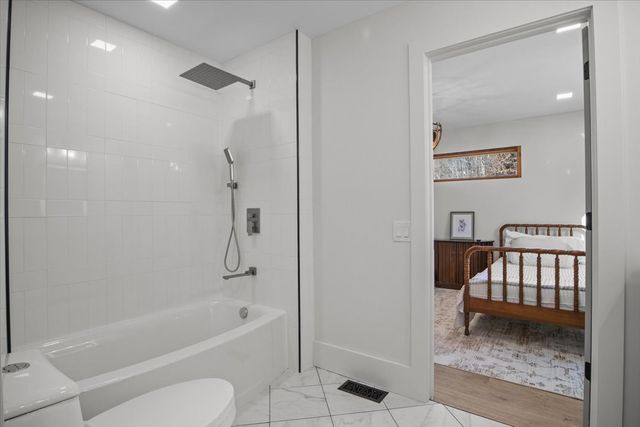 1609 Sycamore Landing Rd, Waverly, TN 37185