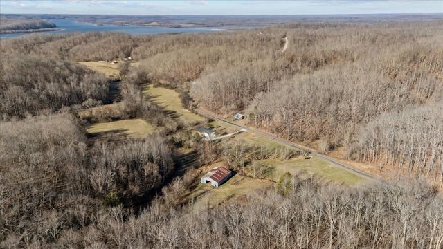 1609 Sycamore Landing Rd, Waverly, TN 37185