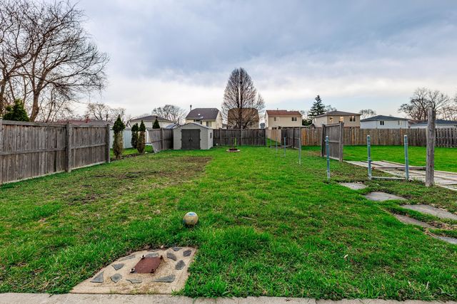 3022 141st Place, Blue Island, IL 60406