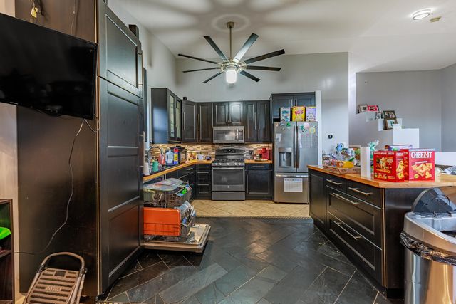 3022 141st Place, Blue Island, IL 60406