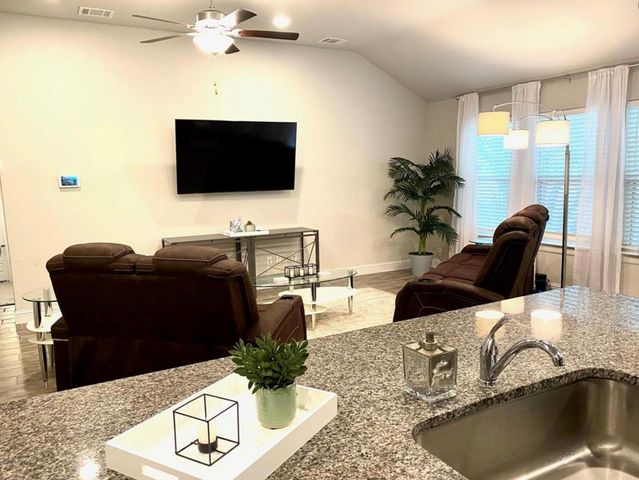 21643 Boggy Ford RD, Lago Vista, TX 78645