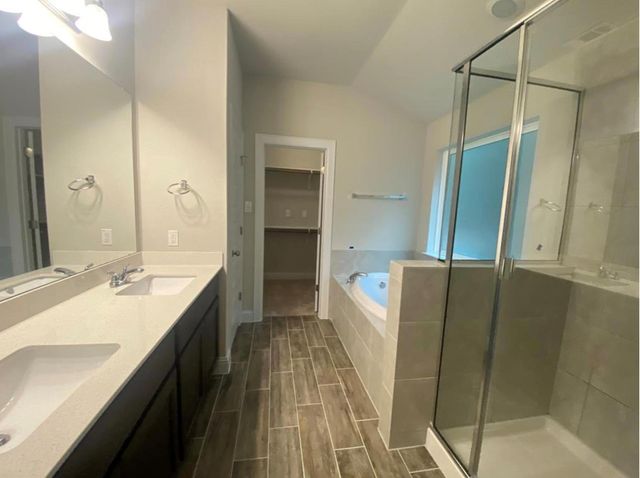 21643 Boggy Ford RD, Lago Vista, TX 78645