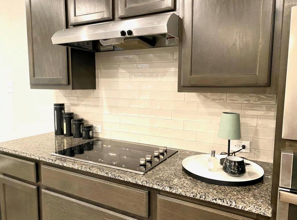 21643 Boggy Ford RD, Lago Vista, TX 78645