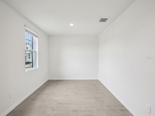 1887 DRAUGHTON DRIVE, Zephyrhills, FL 33541