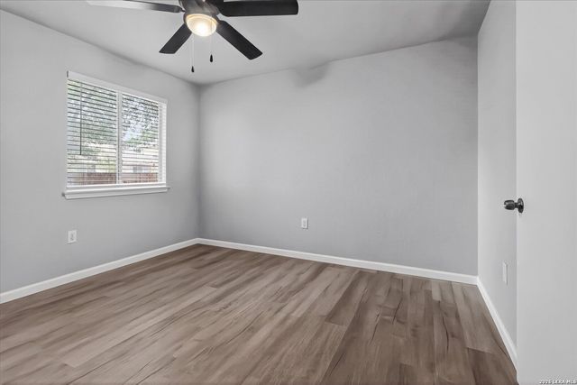 6806 COUGAR CV, San Antonio, TX 78242