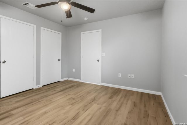 6806 COUGAR CV, San Antonio, TX 78242