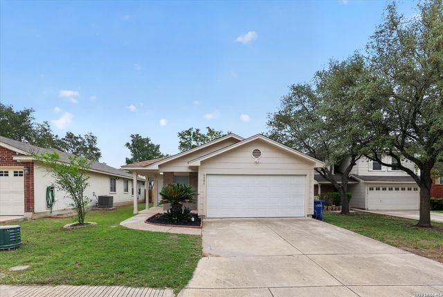 6806 COUGAR CV, San Antonio, TX 78242