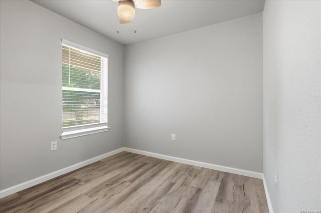 6806 COUGAR CV, San Antonio, TX 78242