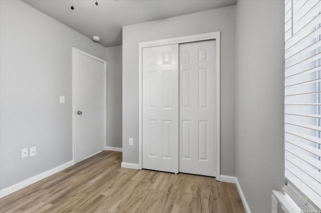 6806 COUGAR CV, San Antonio, TX 78242