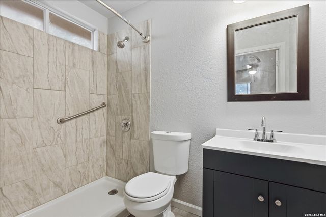 6806 COUGAR CV, San Antonio, TX 78242
