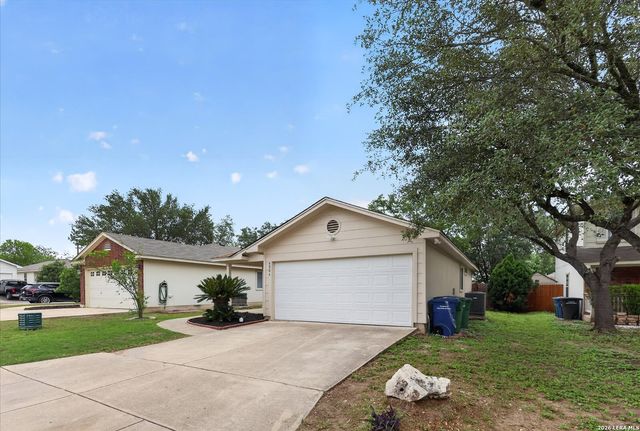6806 COUGAR CV, San Antonio, TX 78242