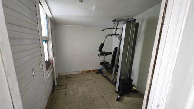 922 Hollywood Avenue, Dallas, TX 75208