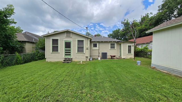 922 Hollywood Avenue, Dallas, TX 75208