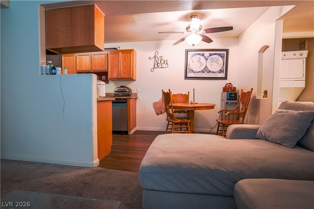 3318 North Decatur Boulevard 2068, Las Vegas, NV 89130