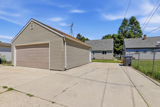 1615 Ashland AVENUE, Sheboygan, WI 53081
