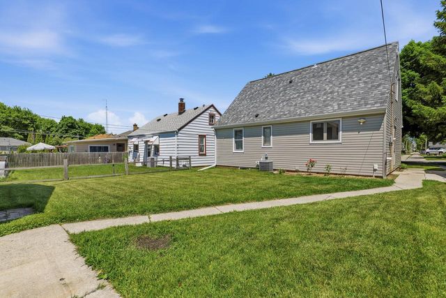 1615 Ashland AVENUE, Sheboygan, WI 53081