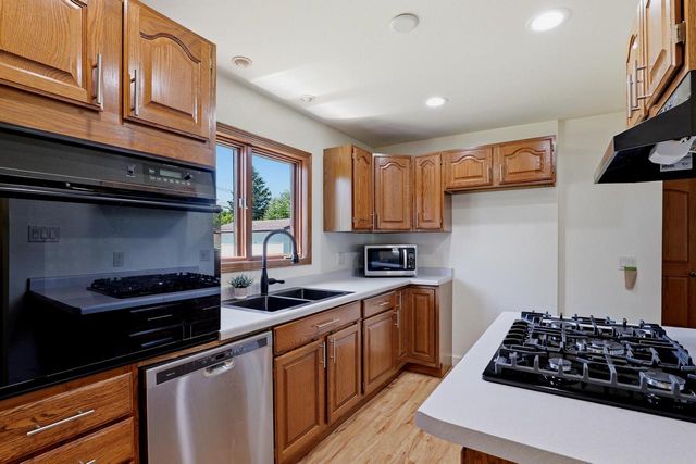 1615 Ashland AVENUE, Sheboygan, WI 53081