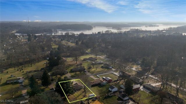 5042 Laddie Drive, New Franklin, OH 44319