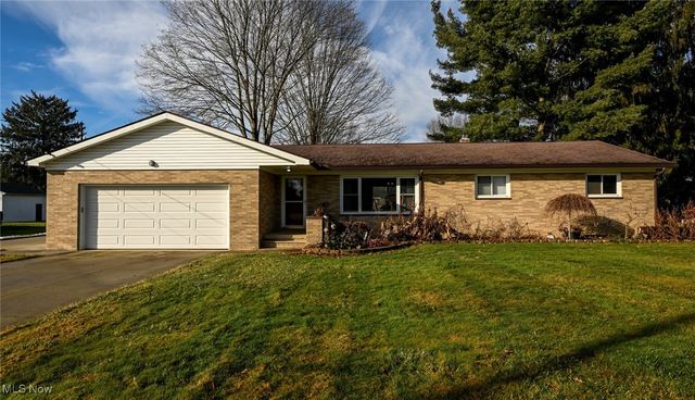 5042 Laddie Drive, New Franklin, OH 44319