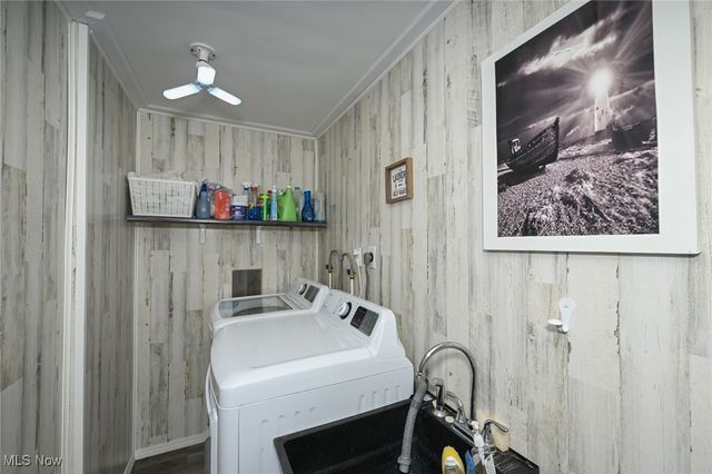 5042 Laddie Drive, New Franklin, OH 44319
