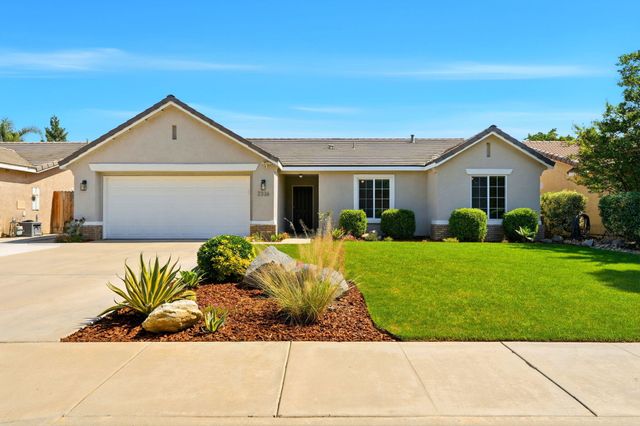 2336 S Cedar Street, Visalia, CA 93292
