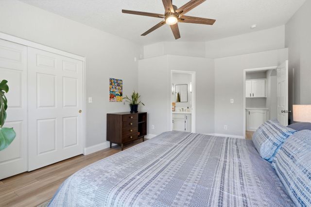 2336 S Cedar Street, Visalia, CA 93292