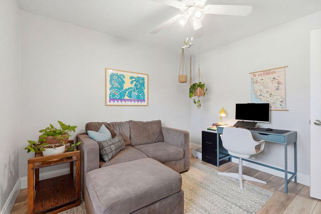 Image 42 of property listing at 2336 S Cedar Street, Visalia, CA 93292