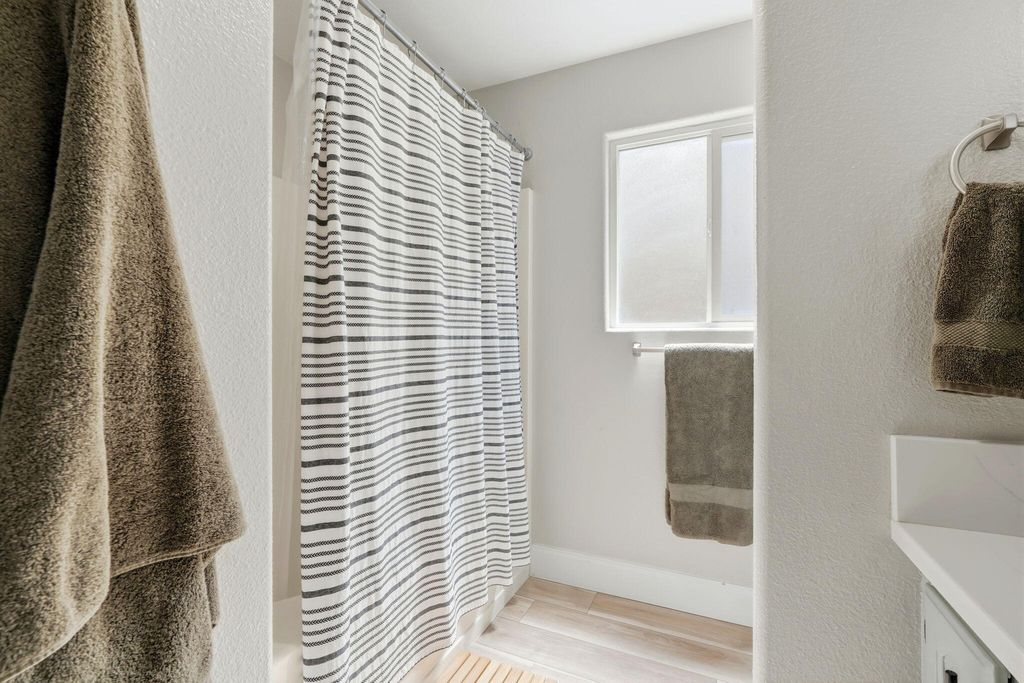 Image 54 of property listing at 2336 S Cedar Street, Visalia, CA 93292