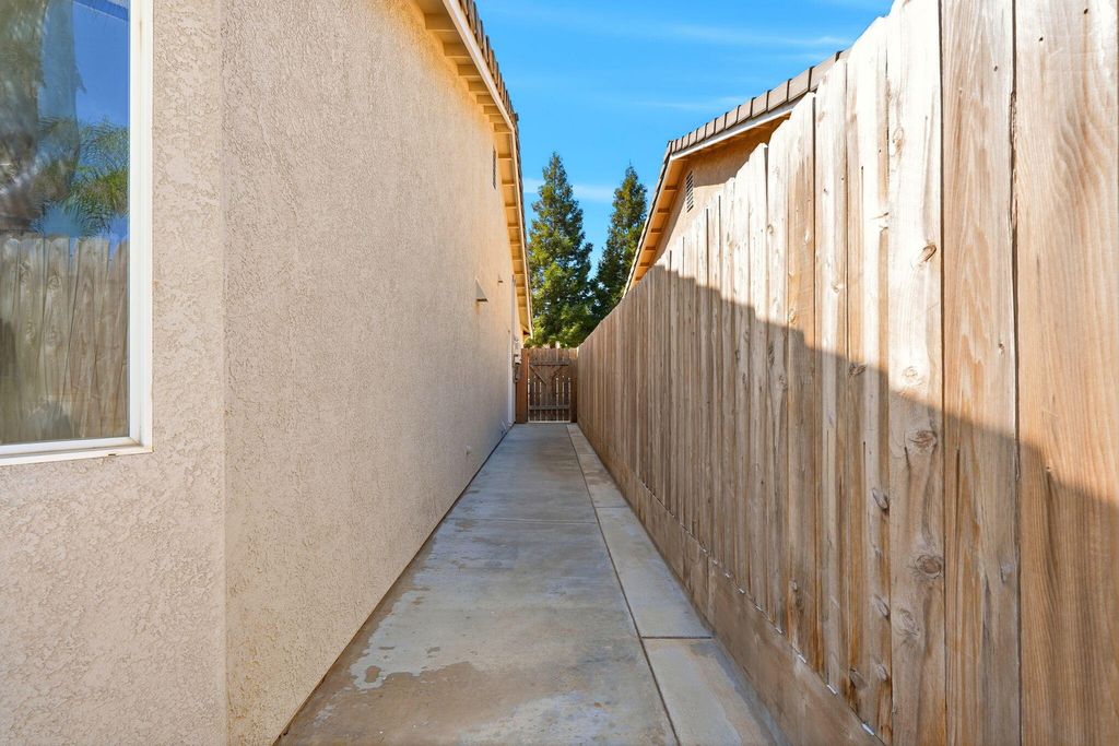 Image 56 of property listing at 2336 S Cedar Street, Visalia, CA 93292