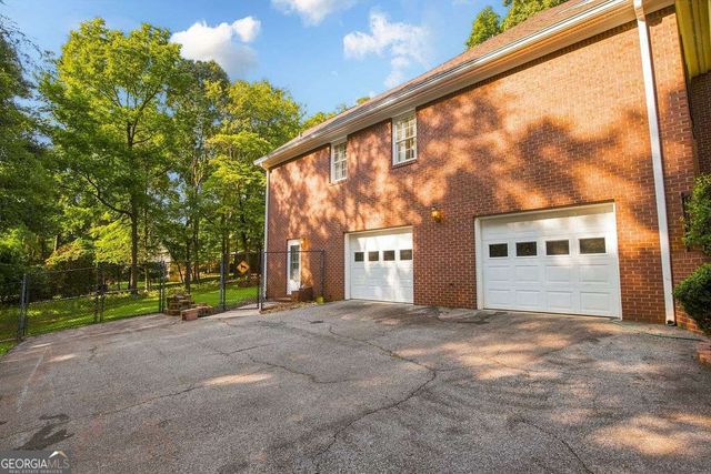 245 Deerhill Drive, Bogart, GA 30622