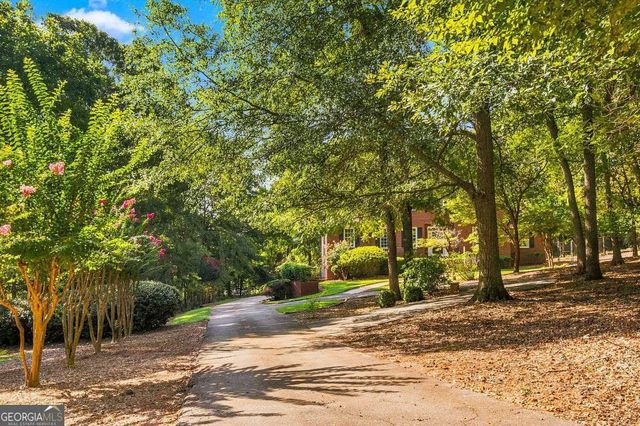 245 Deerhill Drive, Bogart, GA 30622