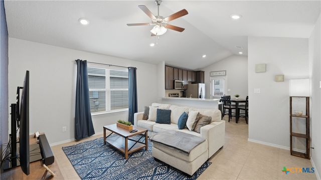 2513 Hiddenbrooke Trace, Seguin, TX 78155