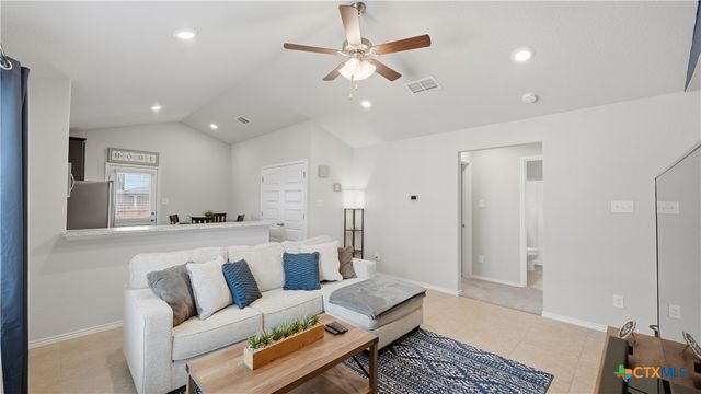 2513 Hiddenbrooke Trace, Seguin, TX 78155