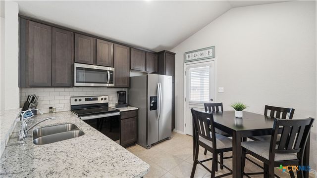 2513 Hiddenbrooke Trace, Seguin, TX 78155