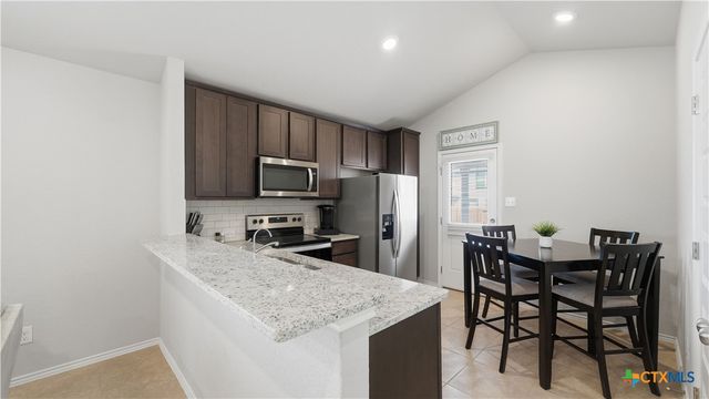 2513 Hiddenbrooke Trace, Seguin, TX 78155