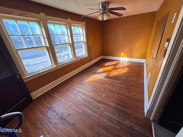 610 Dryden Drive, Toledo, OH 43612