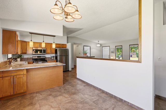 1225 S Woodlawn Rd, Spokane Valley, WA 99216