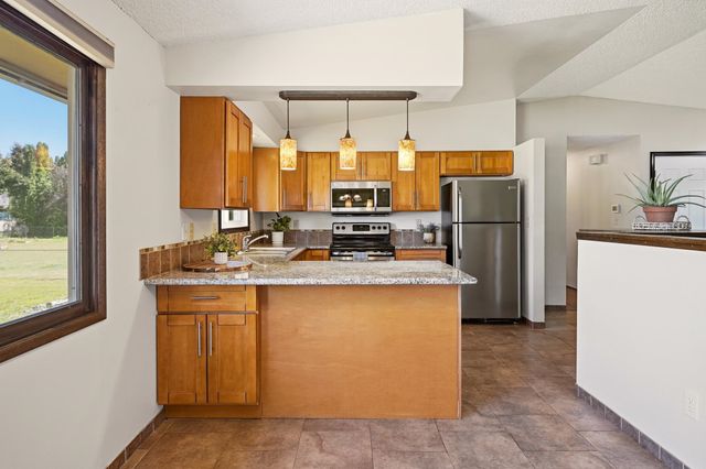 1225 S Woodlawn Rd, Spokane Valley, WA 99216