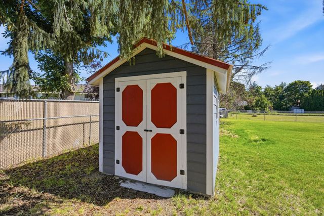 1225 S Woodlawn Rd, Spokane Valley, WA 99216