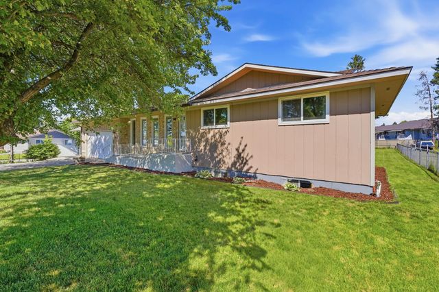 1225 S Woodlawn Rd, Spokane Valley, WA 99216