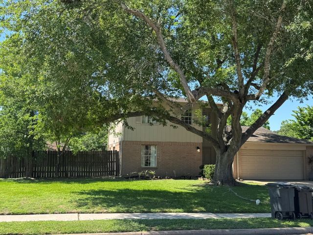 5614 Country Green Street, League City, TX 77573